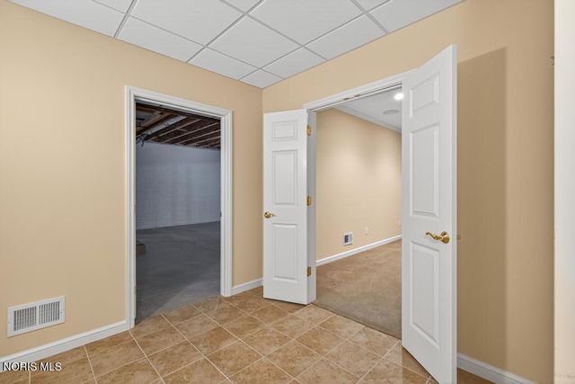 15 Stableside Road, Ottawa Hills, OH 43615