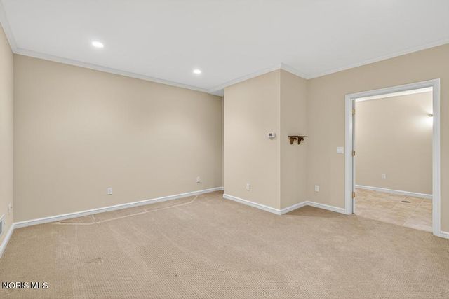15 Stableside Road, Ottawa Hills, OH 43615