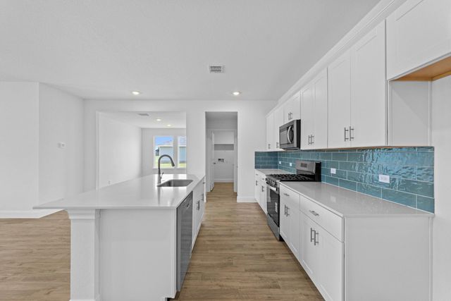 119 Union Pacific DR, Cedar Creek, TX 78612