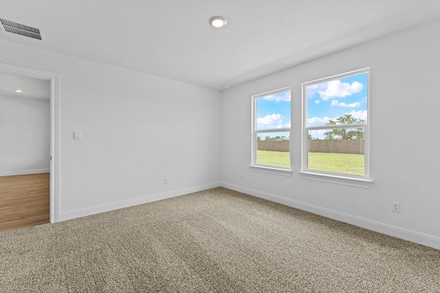 119 Union Pacific DR, Cedar Creek, TX 78612