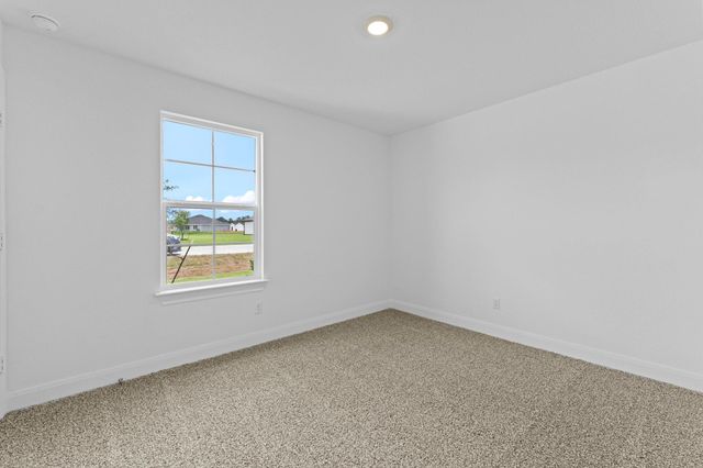 119 Union Pacific DR, Cedar Creek, TX 78612