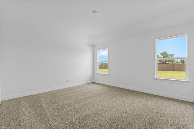 119 Union Pacific DR, Cedar Creek, TX 78612