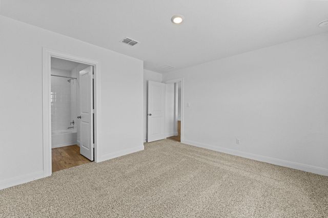 119 Union Pacific DR, Cedar Creek, TX 78612