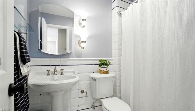 40 Rader St Apt 504, Norfolk, VA 23510