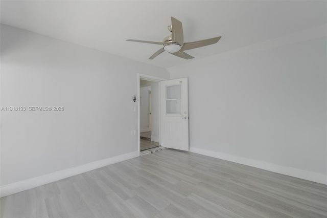 6634 Hope St, Hollywood, FL 33024