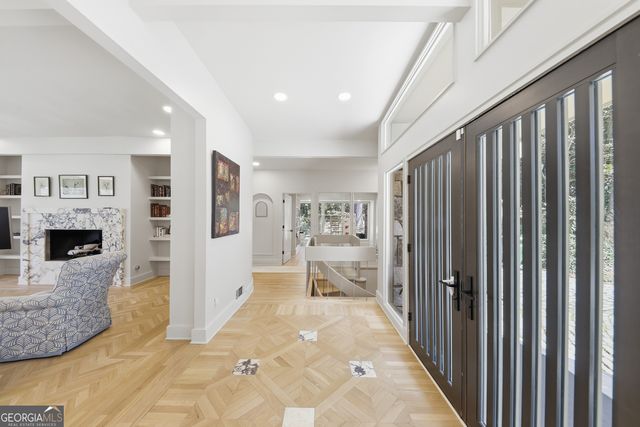 505 Hollydale Court NW, Atlanta, GA 30342