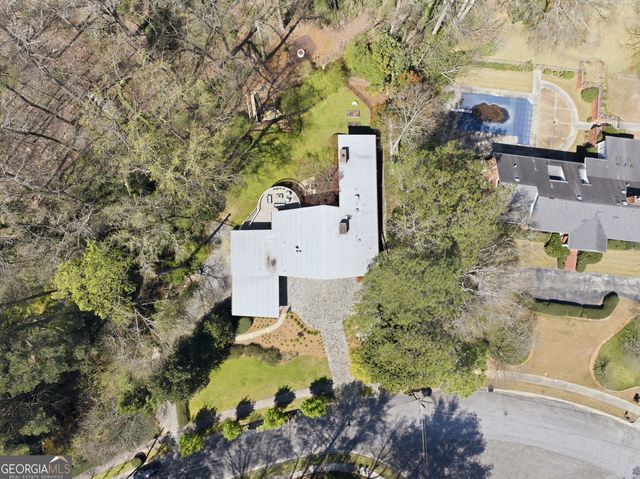 505 Hollydale Court NW, Atlanta, GA 30342