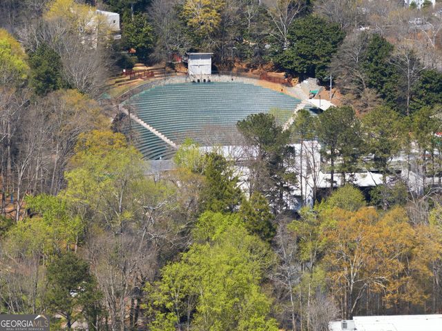 505 Hollydale Court NW, Atlanta, GA 30342