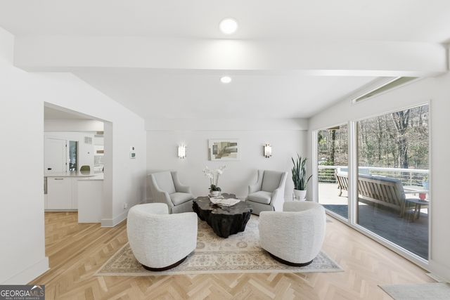 505 Hollydale Court NW, Atlanta, GA 30342