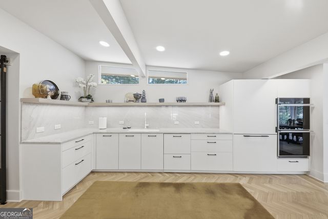 505 Hollydale Court NW, Atlanta, GA 30342