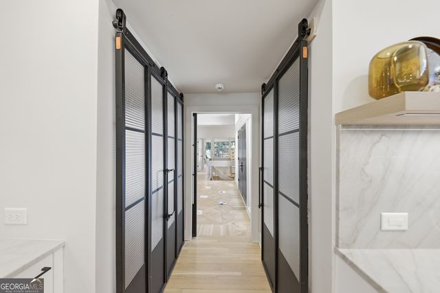 505 Hollydale Court NW, Atlanta, GA 30342