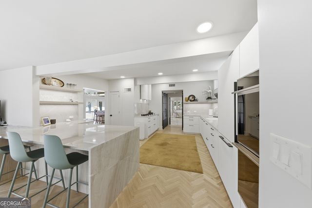 505 Hollydale Court NW, Atlanta, GA 30342