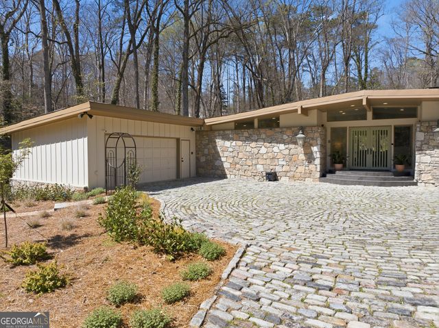 505 Hollydale Court NW, Atlanta, GA 30342