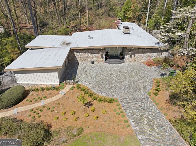 505 Hollydale Court NW, Atlanta, GA 30342