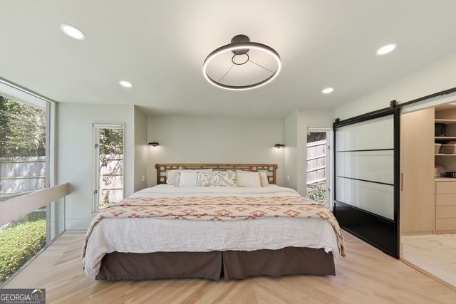 505 Hollydale Court NW, Atlanta, GA 30342