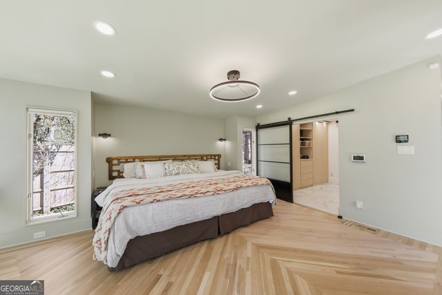 505 Hollydale Court NW, Atlanta, GA 30342