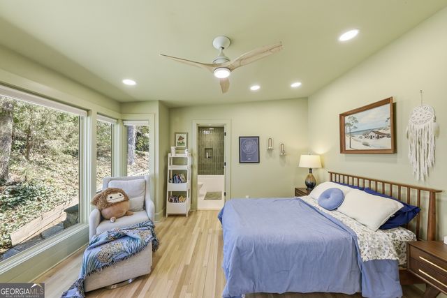 505 Hollydale Court NW, Atlanta, GA 30342