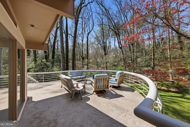 505 Hollydale Court NW, Atlanta, GA 30342