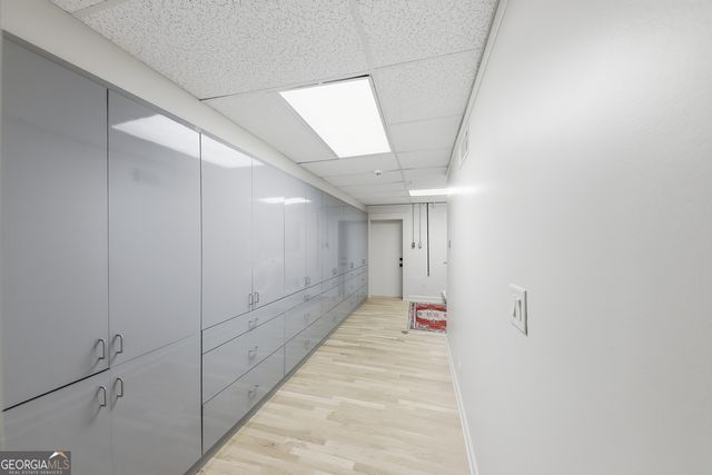 505 Hollydale Court NW, Atlanta, GA 30342