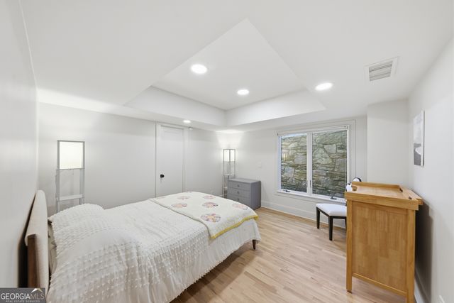 505 Hollydale Court NW, Atlanta, GA 30342