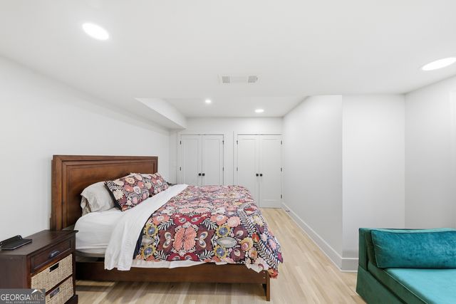 505 Hollydale Court NW, Atlanta, GA 30342