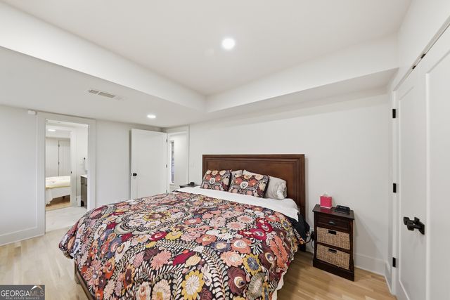 505 Hollydale Court NW, Atlanta, GA 30342