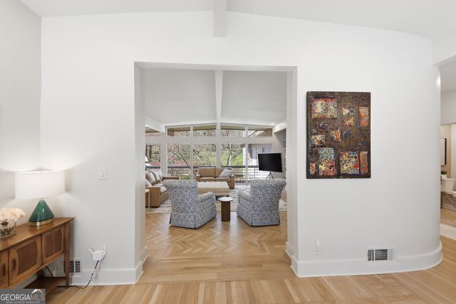 505 Hollydale Court NW, Atlanta, GA 30342