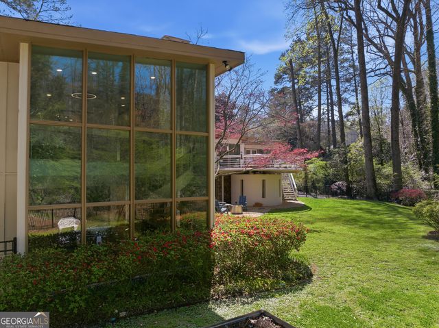 505 Hollydale Court NW, Atlanta, GA 30342