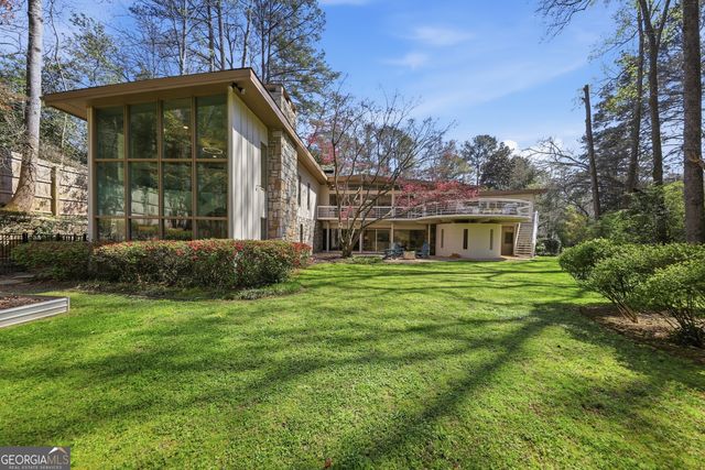 505 Hollydale Court NW, Atlanta, GA 30342