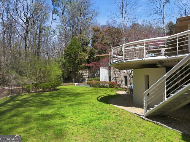 505 Hollydale Court NW, Atlanta, GA 30342