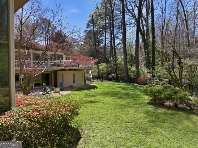 505 Hollydale Court NW, Atlanta, GA 30342