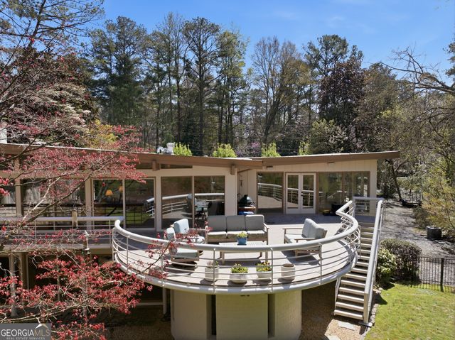 505 Hollydale Court NW, Atlanta, GA 30342