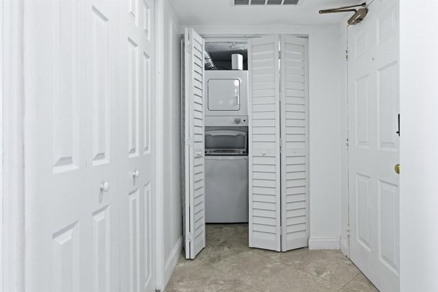 5600 N Flagler Drive 1605, West Palm Beach, FL 33407