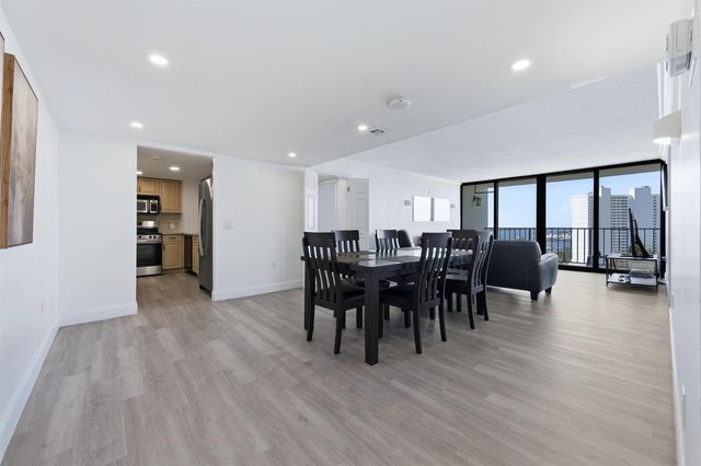 5600 N Flagler Drive 1605, West Palm Beach, FL 33407