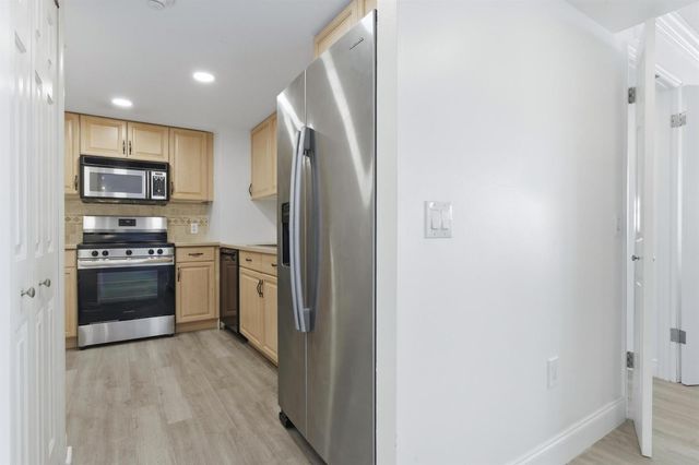 5600 N Flagler Drive 1605, West Palm Beach, FL 33407