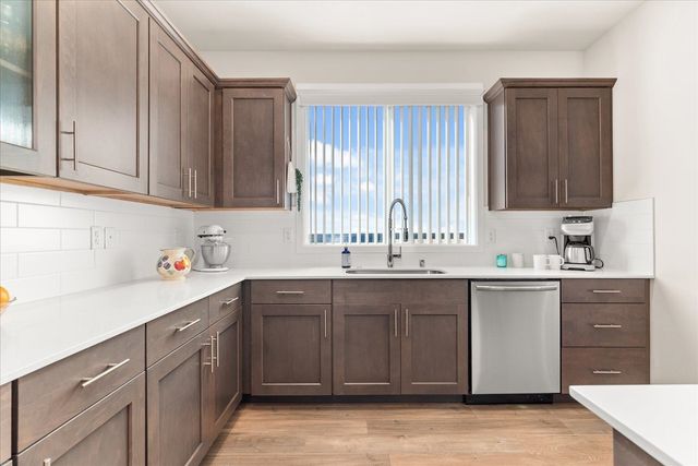 10615 N Paiute Dr, Spokane, WA 99208