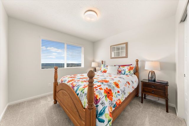 10615 N Paiute Dr, Spokane, WA 99208