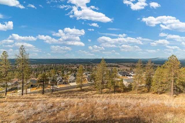 10615 N Paiute Dr, Spokane, WA 99208