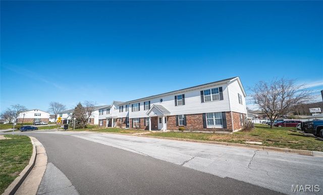 1202 Condo Drive, Rolla, MO 65401