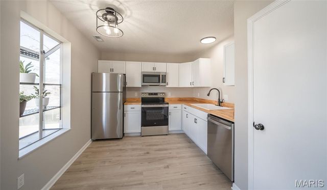 1202 Condo Drive, Rolla, MO 65401