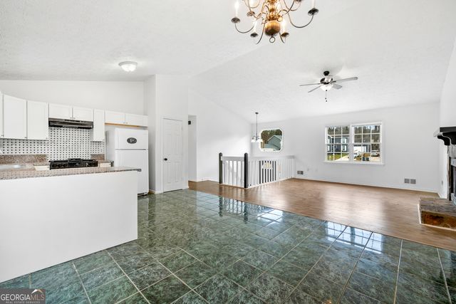 2385 Waterford Park Drive, Lawrenceville, GA 30044