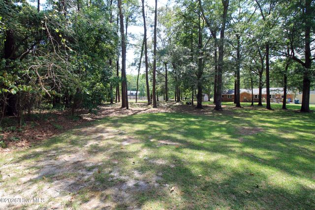 6000 River Road 1, Washington, NC 27889