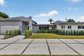 11811 SW 82nd Road, Miami, FL 33156