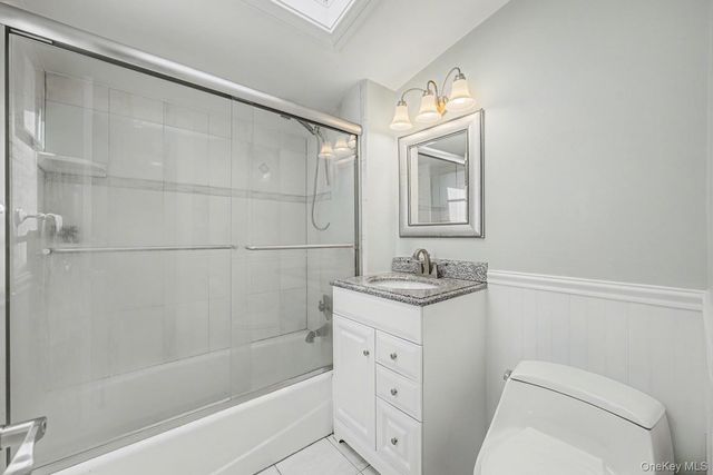 408 N Broome Avenue, Lindenhurst, NY 11757