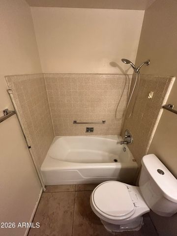 5233 E University Drive Apt B, Mesa, AZ 85205