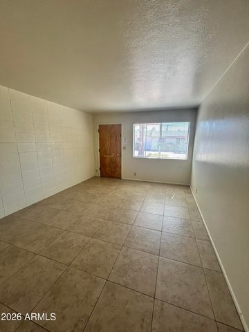 5233 E University Drive Apt B, Mesa, AZ 85205