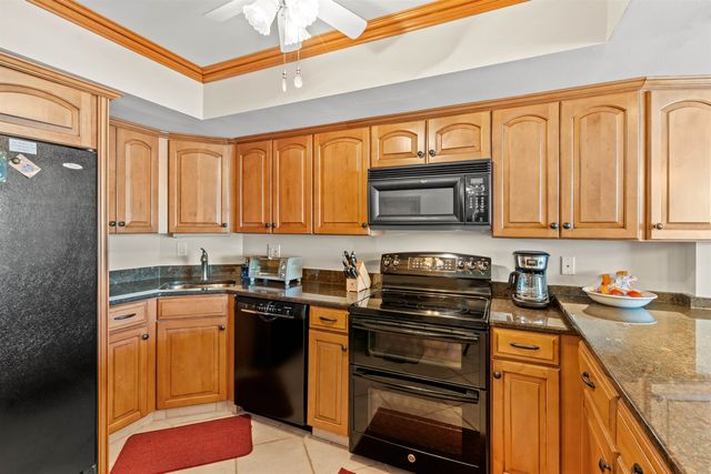 10200 Beach Club Dr Apt 9D, Myrtle Beach, SC 29572