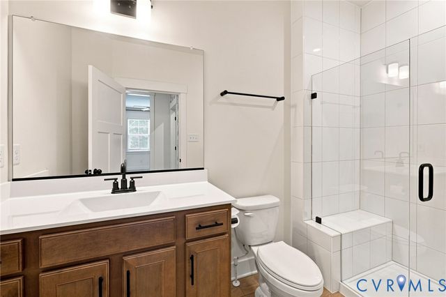 8370 Roden Dr, Mechanicsville, VA 23111
