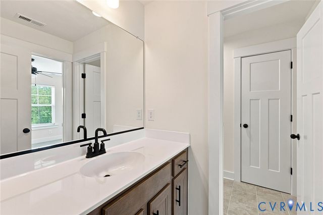 8370 Roden Dr, Mechanicsville, VA 23111