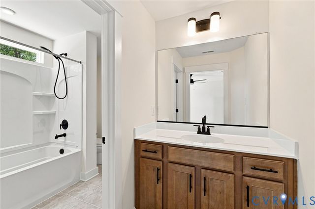 8370 Roden Dr, Mechanicsville, VA 23111